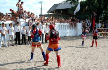 В Лузановке прошел рыцарский турнир «Стальной шторм»