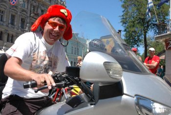 Традиционный мото-парад байкеров прошел по улицам Одессы