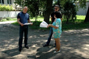 Геннадий Труханов встретился с жителями ул. Лиманной и 8 Марта