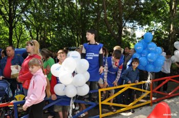 В сквере "Молодежный" появилась детская площадка