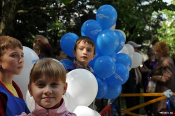 В сквере "Молодежный" появилась детская площадка