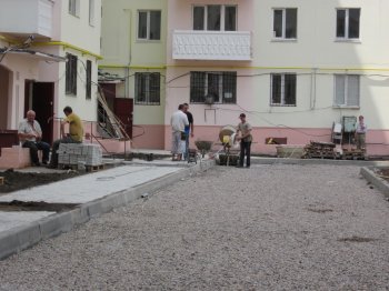 Работы над недостроями на Сахарова идут по плану