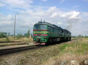 К зиме летом готовят не только сани, но и железную дорогу