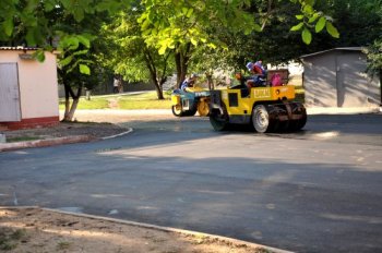 В Суворовском районе отремонтирован очередной межквартальный проезд