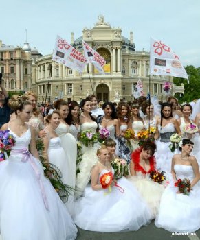 Парад невест состоялся в Одессе