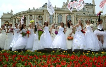 Парад невест состоялся в Одессе