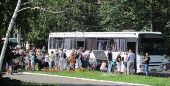 Дети Киевского района отправились в летний лагерь