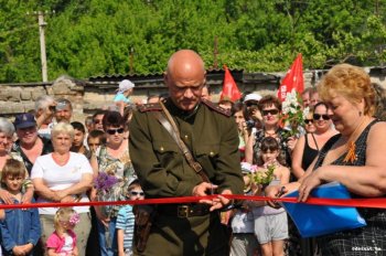 Возвращенная память: памятник работникам завода "Большевик"