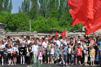 Возвращенная память: памятник работникам завода "Большевик"