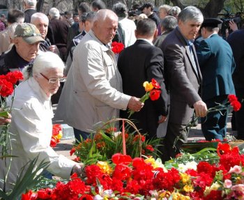 Сегодня в Одессе состоялся традиционный митинг-реквием, посвященный 26-й трагической годовщине аварии на Чернобыльской АЭС