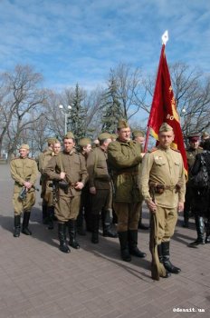 10 апреля. На Аллее Славы
