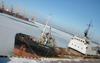 Одесский порт во льду