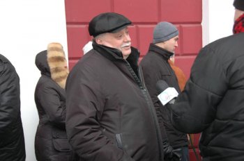 Пикет у стен мэрии