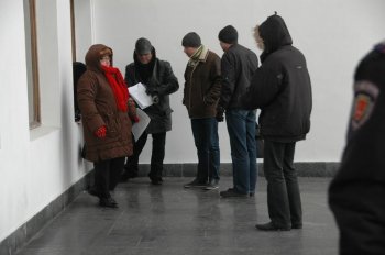 Пикет у стен мэрии