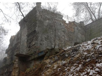 Исторические руины на Приморском бульваре