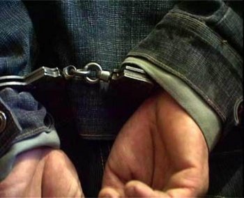 Двое одесситов избили охранника и ограбили магазин по ул.Канатной