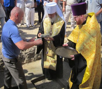Началось строительство детской поликлиники в Суворовском районе