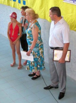 В Одессе проходят соревнования по плаванию