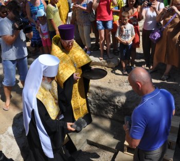 Началось строительство детской поликлиники в Суворовском районе