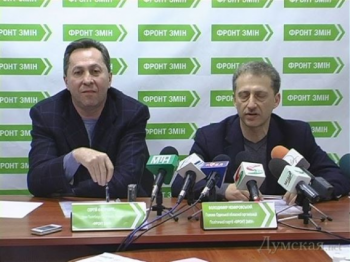Против хозяев рынка «Черемушки» - олигархов из одесского «Фронта Змин» - протестуют предприниматели рынка