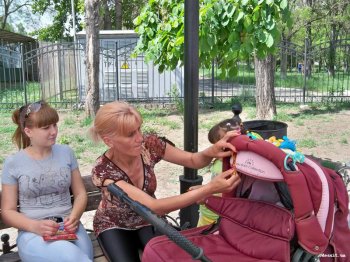 Завяжи ленточку, если помнишь: жители Суворовского района чтят подвиг ветеранов
