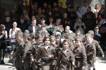 В школах Суворовского района открылись новые Музеи боевой славы