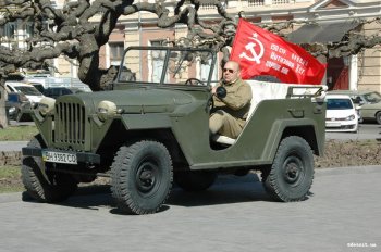Мы памяти вашей верны...