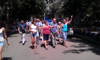 Город заполонен сухими деревьями, которые представляют угрозу для людей