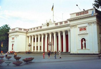XI сессия Одесского городского совета начнется в 10:00.