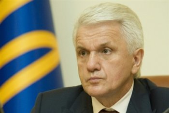 Литвин подпишет закон о языках в ближайшее время