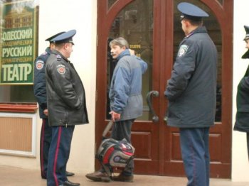 Чтоб послушать отчет Костусева, одесситы пошли на штурм