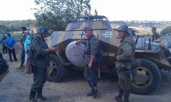 Военная реконструкция в Чабанке едва не закончилась пожаром (фото, видео)