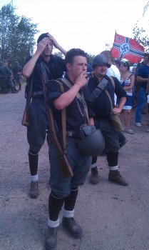 Военная реконструкция в Чабанке едва не закончилась пожаром (фото, видео)