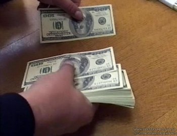 В Одессе задержан нелегал-мошенник, обманувший азиатских беженцев