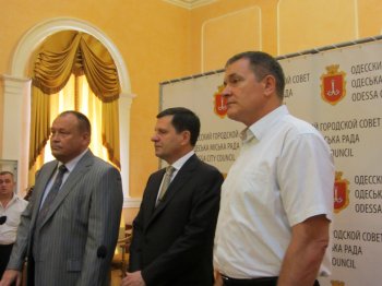 Учебники на русском языке будут закупать за счет местных и государственного бюджетов