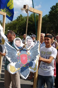 Представители «Свободы» сегодня «повесили»  киевских и одесских регионалов