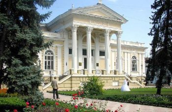 Хранитель древностей