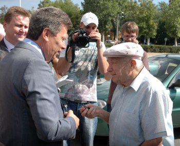 14 автомашин для ветеранов