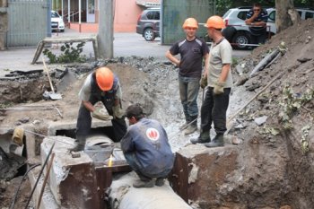 Одесские  теплотрассы  будут отремонтированы до  1 октября (фото)