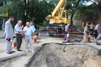 Одесские  теплотрассы  будут отремонтированы до  1 октября (фото)