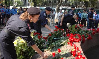 В Одессе почтили память милиционеров, отдавших жизнь при исполнении служебных обязанностей