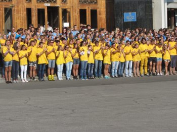 23 августа - День государственного флага