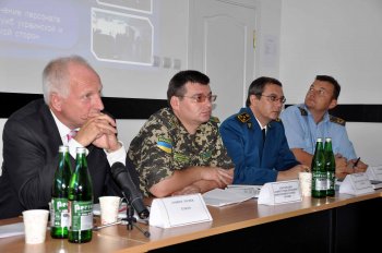 Пограничники Украины и Молдовы упрощают процедуру пересечения границы