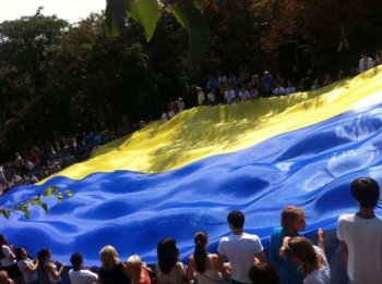 Накануне Дня Независимости Одессса  заметно пожелтела, поголубела (фото)