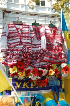 Накануне Дня Независимости Одессса  заметно пожелтела, поголубела (фото)