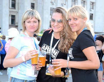 Танцевальный фестиваль Godskitchen  завершился в двух городах Украины - Одессе и Львове