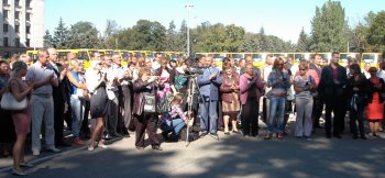 Власти Одесской области первые в Украине закрыли вопрос школьных автобусов