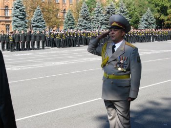 Курсанты Военной академии принесли присягу. Принимал лично министр обороны (фото)