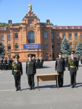 Курсанты Военной академии принесли присягу. Принимал лично министр обороны (фото)