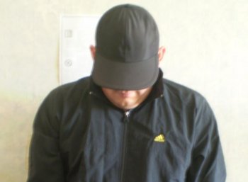 По ориентировке милиции можно узнать только уши
